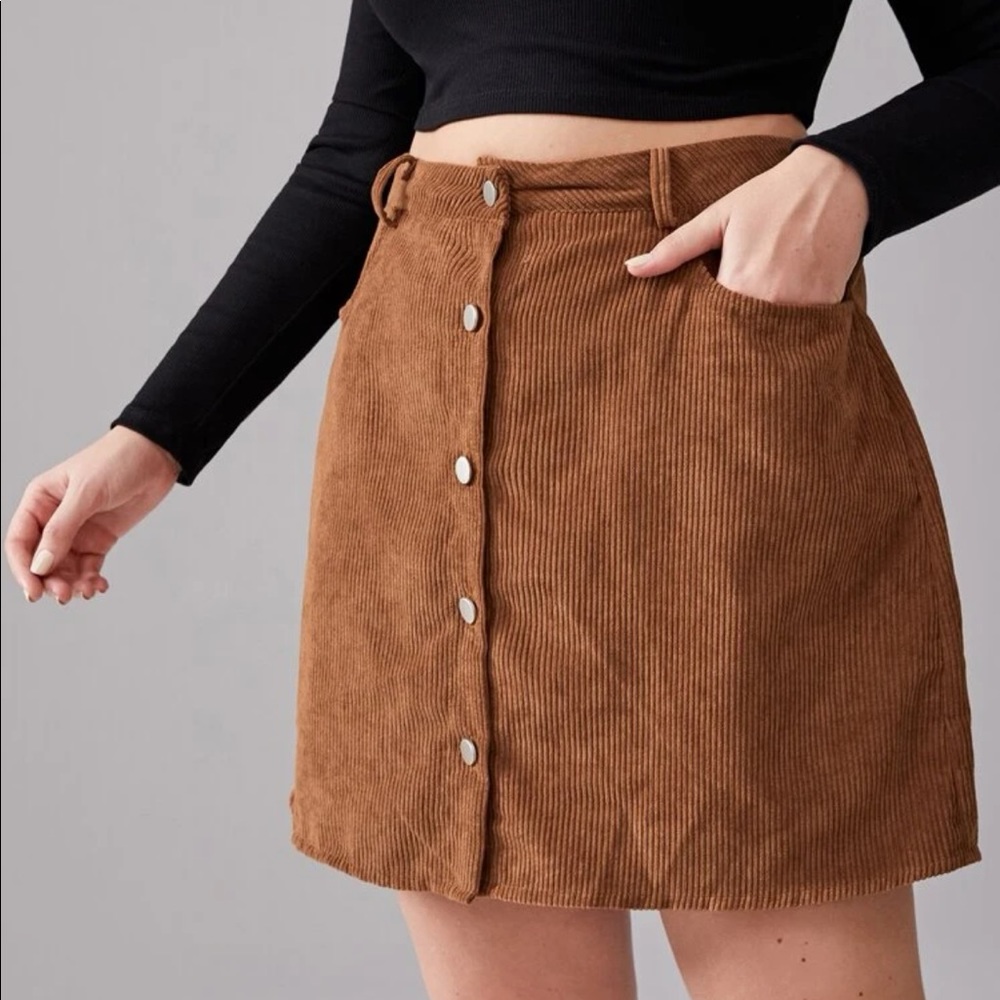 Brown corduroy skirt - Picture 2 of 3